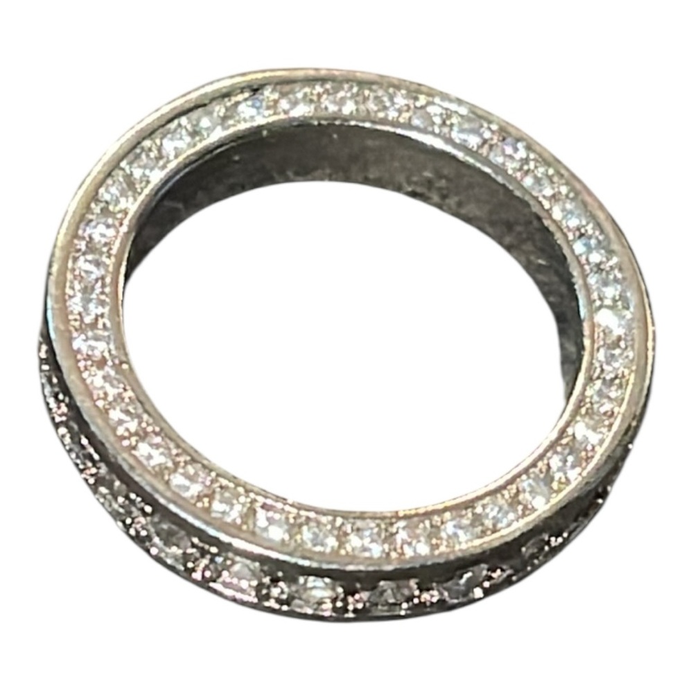 Elegant Silver Crystal Ring-Costume jewelry! Stunning - Picture 4 of 6